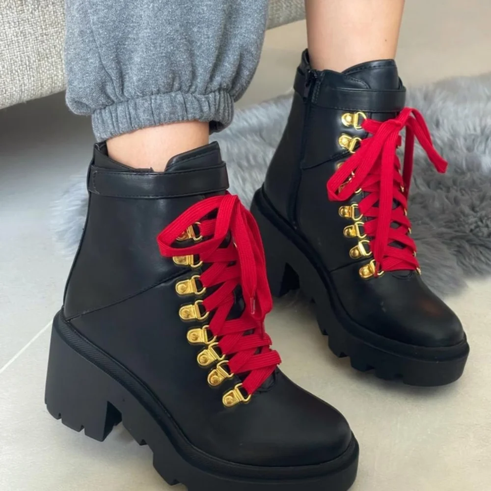 Just In Gabrielle black Boots - Picture 2 of 3